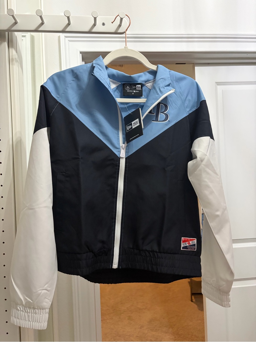 NWT Women’s TB Rays Colorblock Windbreaker Jacket - Light Blue, Black & White